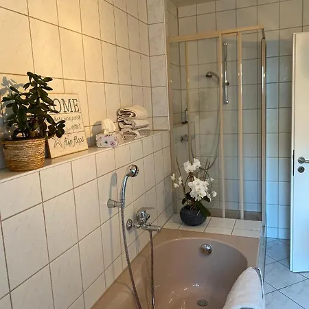 Luzi Apartment *